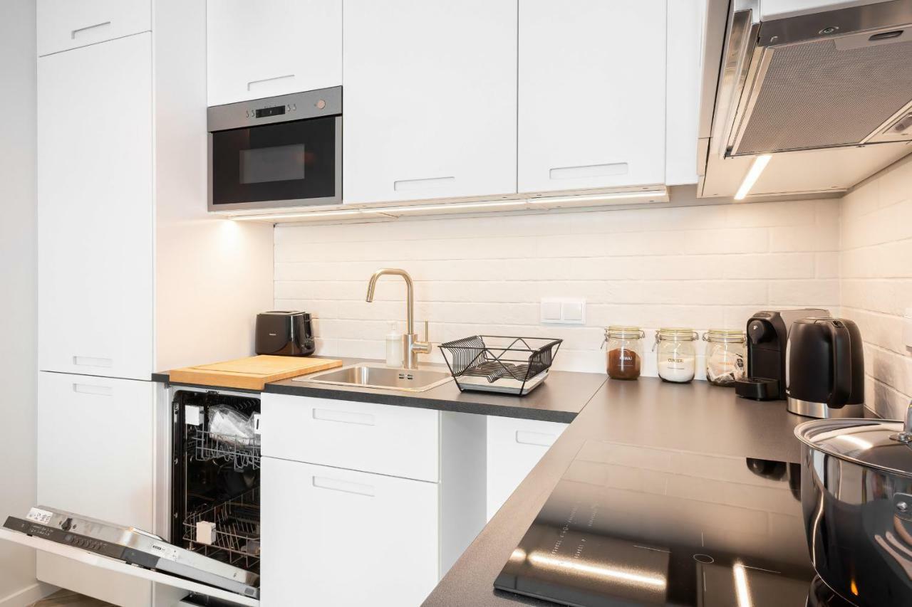 Apartments Rondo Wiatraczna By Noclegi Renters Варшава Екстер'єр фото